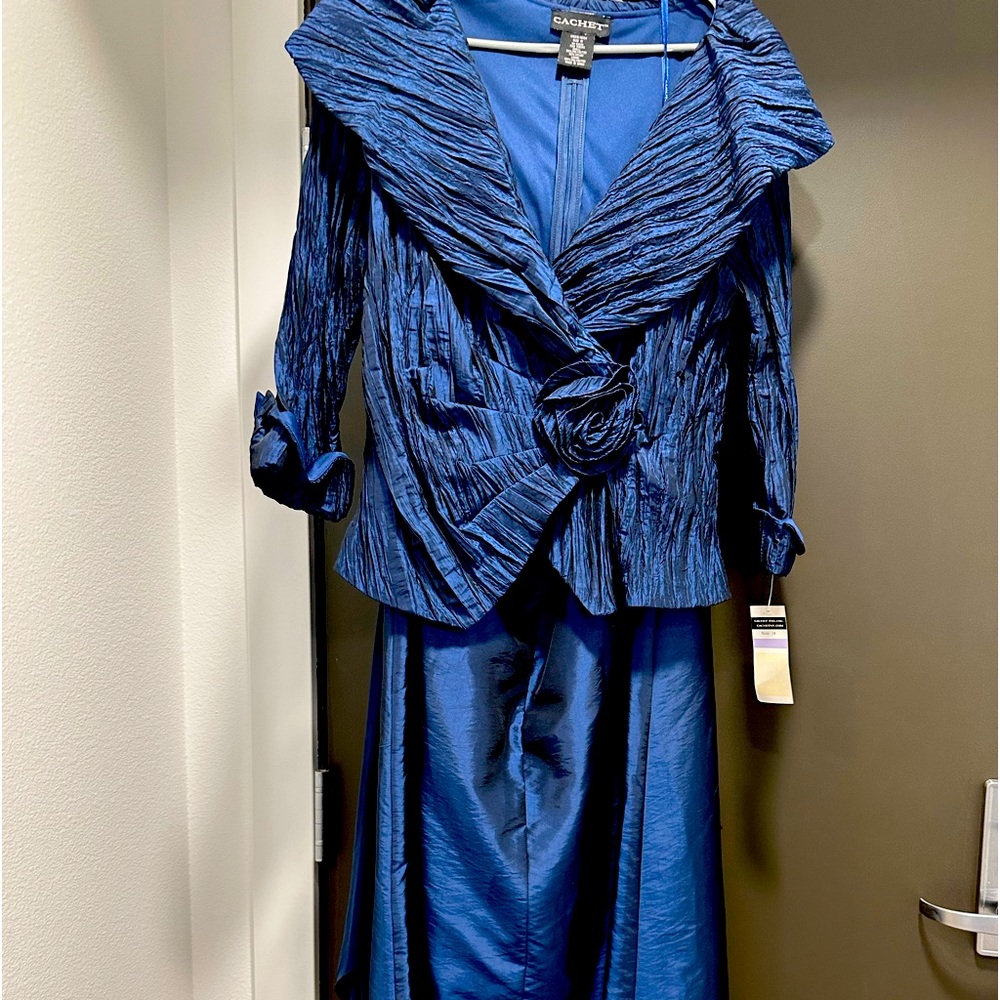 Brand new Cachet dark blue evening dress. Size 18